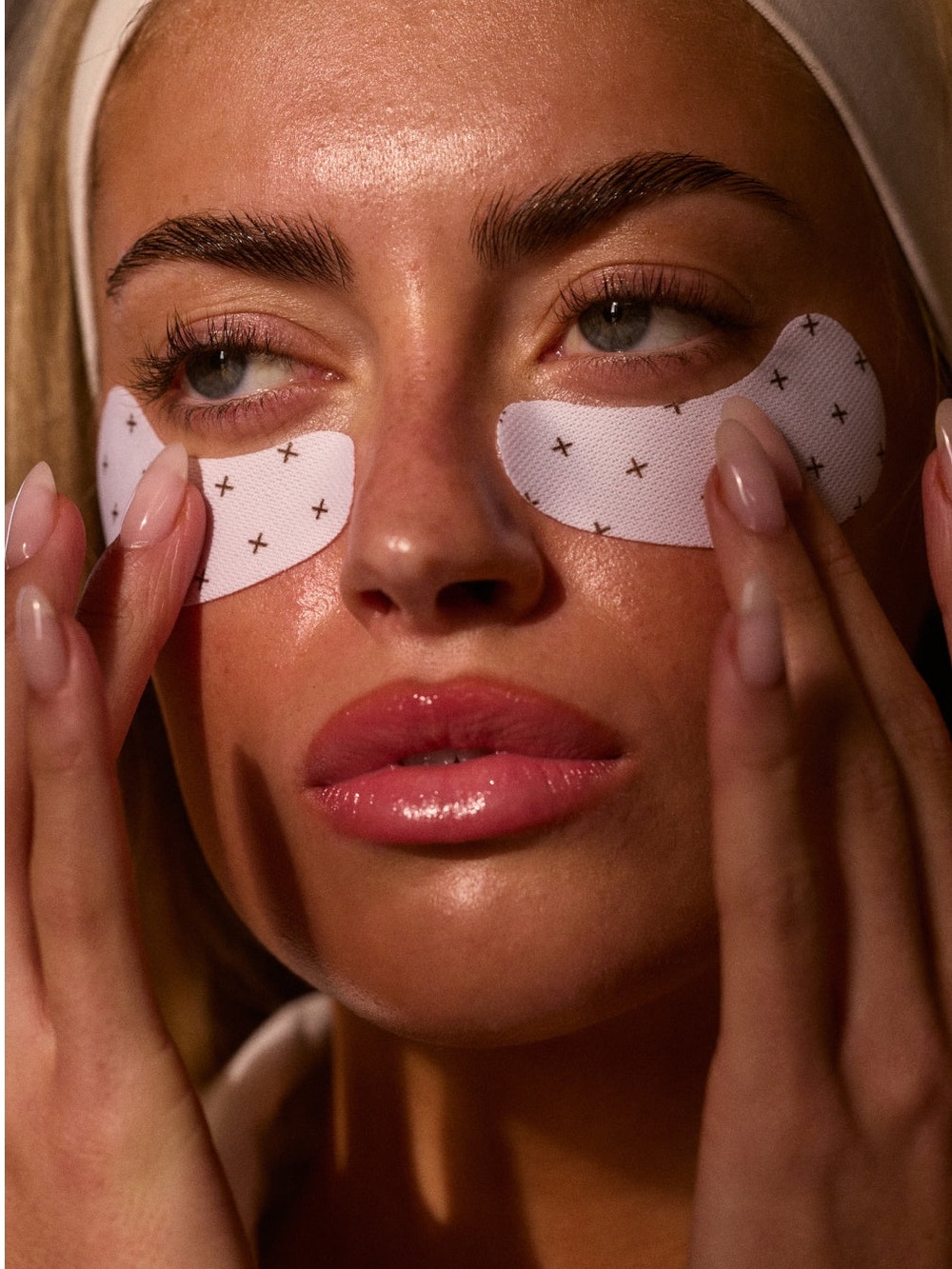 Lux Unfiltered Iced Latte Cooling Eye Mask - 10 pairs- - Picture 2 of 4